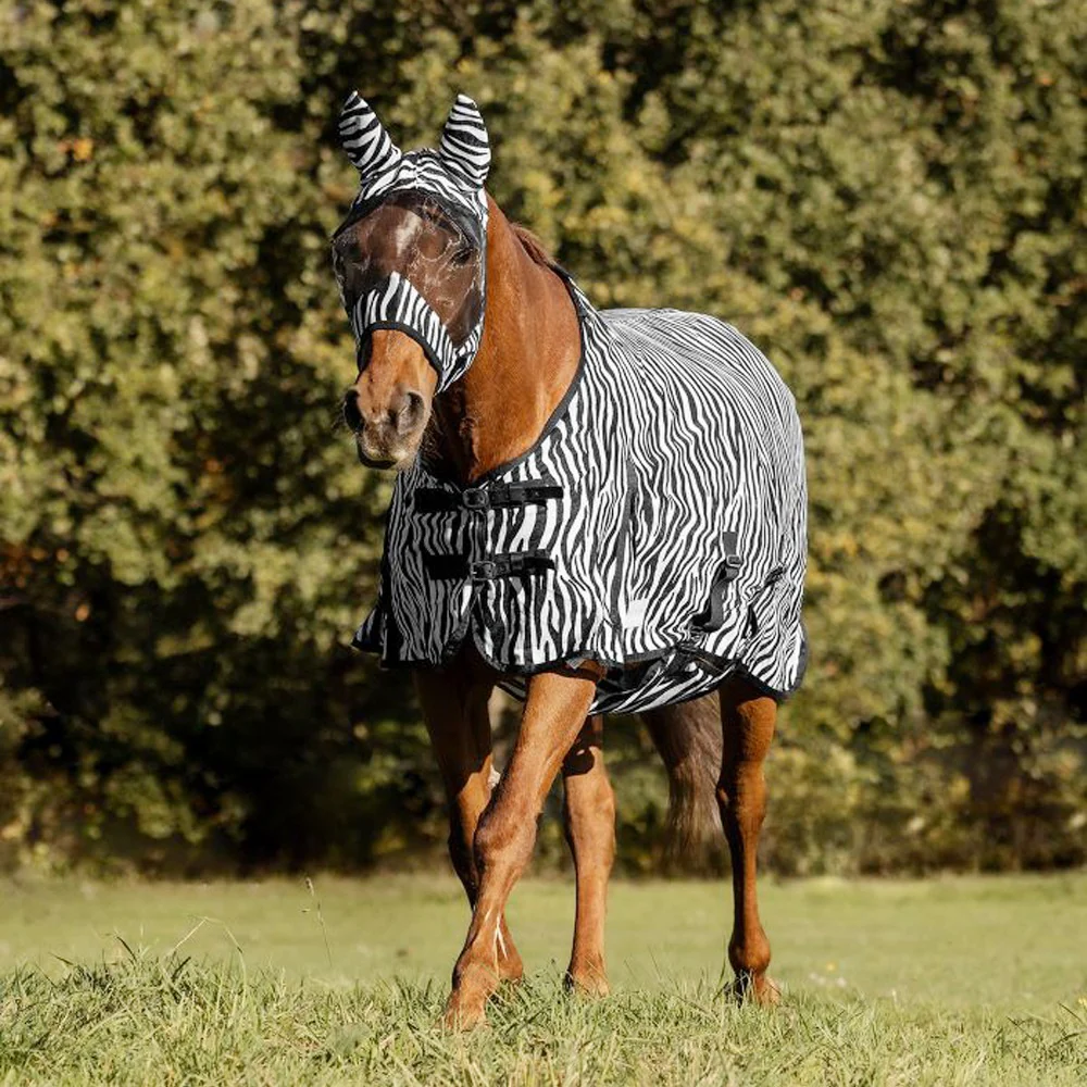 Coperta Antimosche Zebrata Nero-Bianco per Cavalli in Poliestere con Sottopancia - Image 3