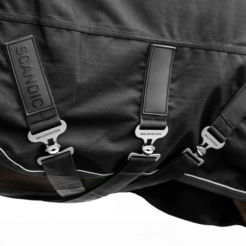 Coperta Outdoor Scandic 300g – 1200D Impermeabile - Image 4