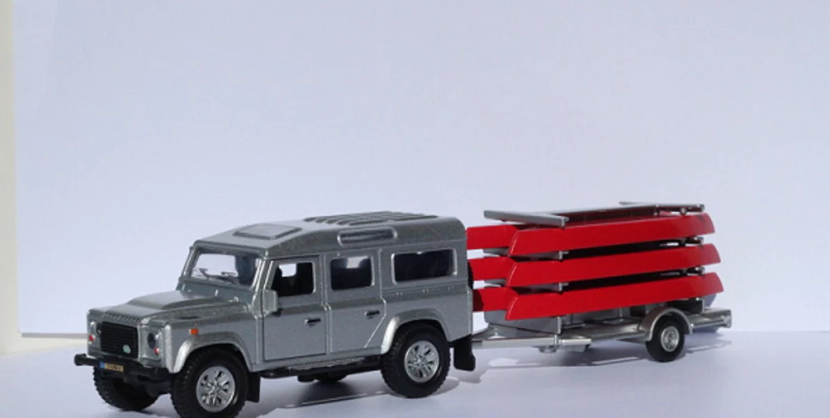 Jeep giocattolo con rimorchio porta canoe - Image 2